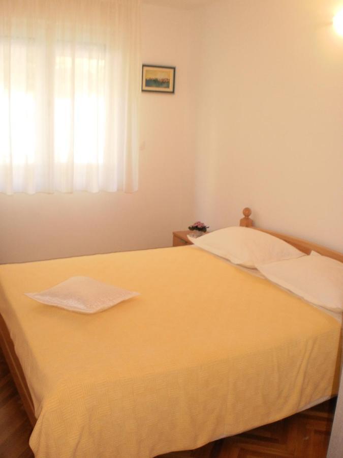 Apartment Lana Omiš Exteriör bild
